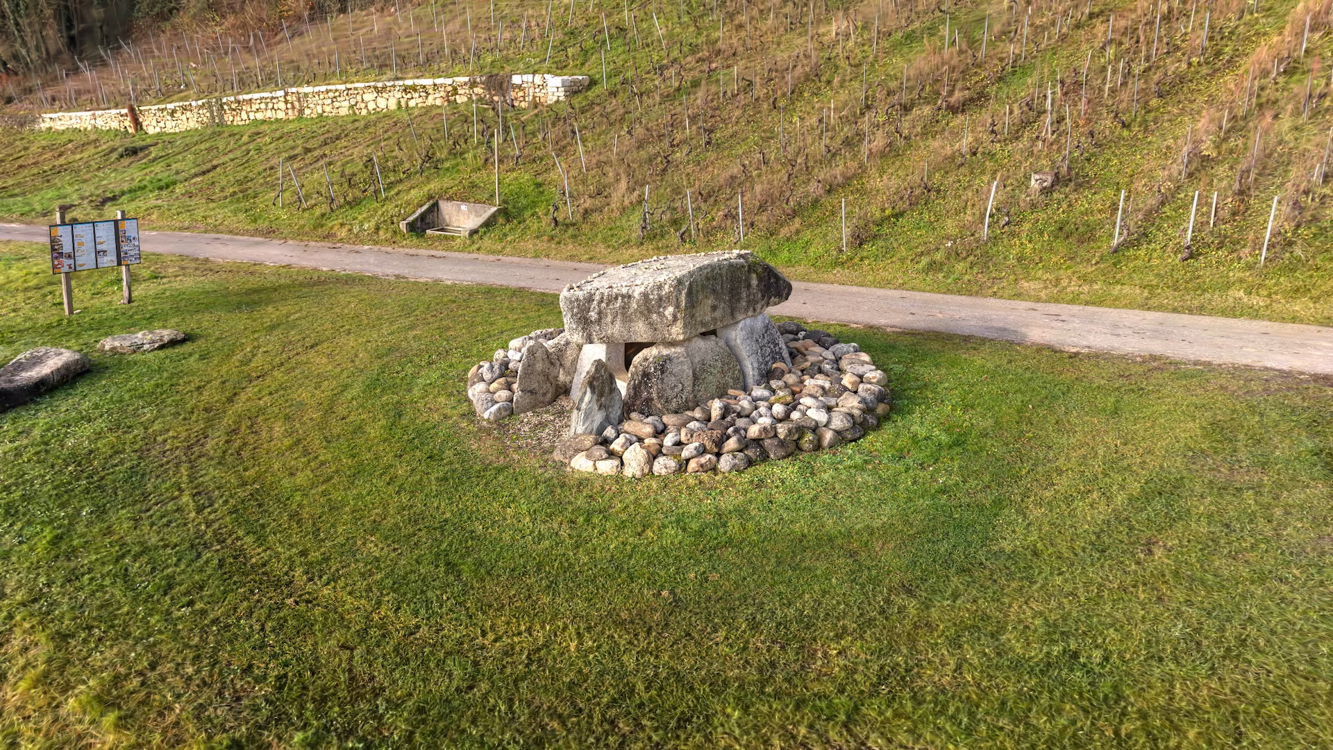 Aperçu : Dolmen d'Onnens